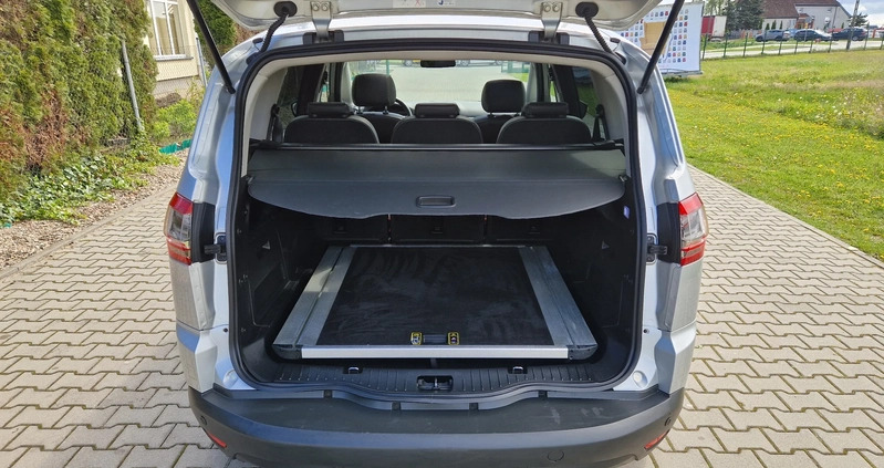 Ford S-Max cena 33900 przebieg: 232000, rok produkcji 2012 z Gniezno małe 232